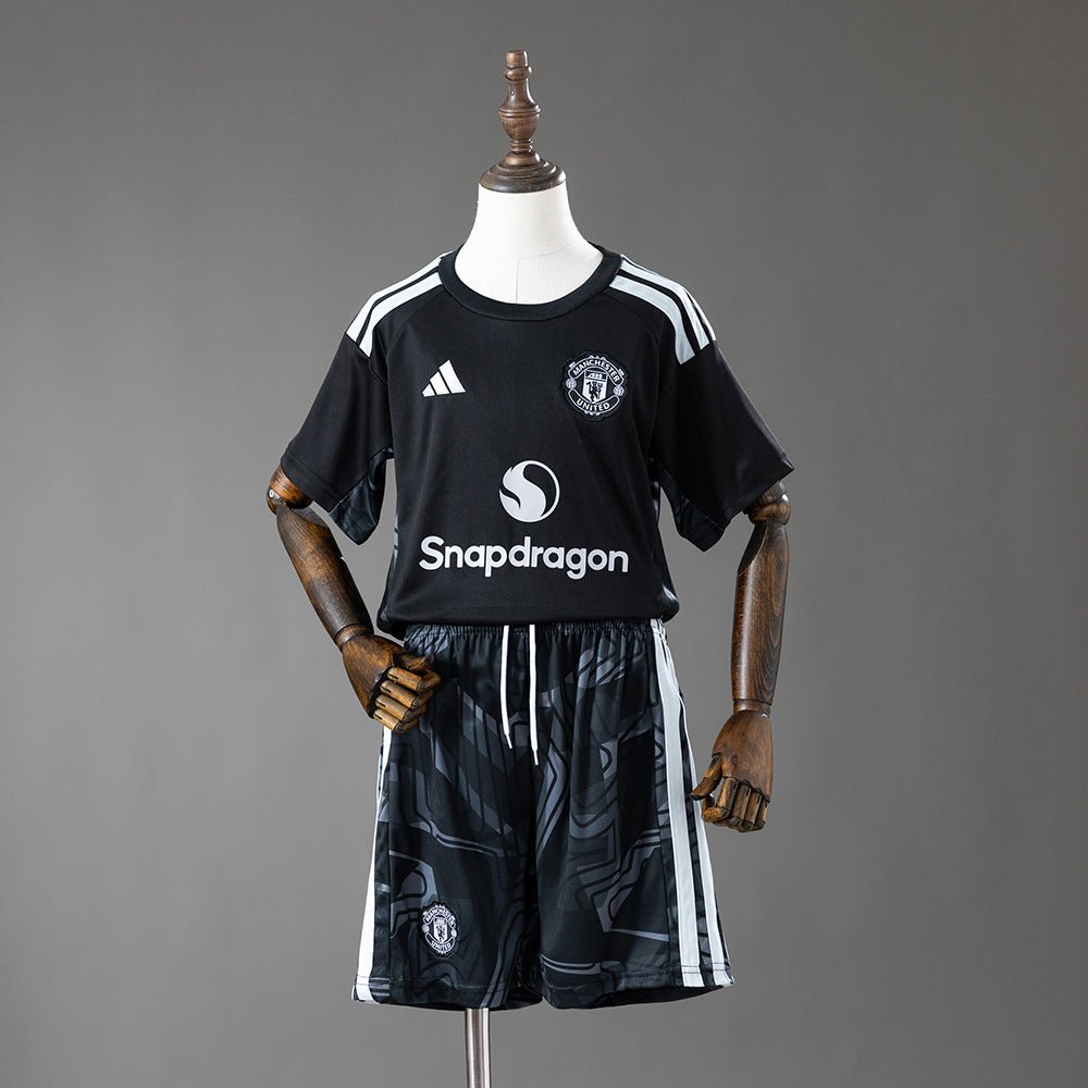 Kit Criança Manchester United Guarda-Redes Principal 2026/27