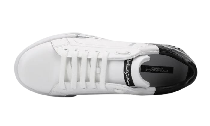 WHITE BLACK SILVER