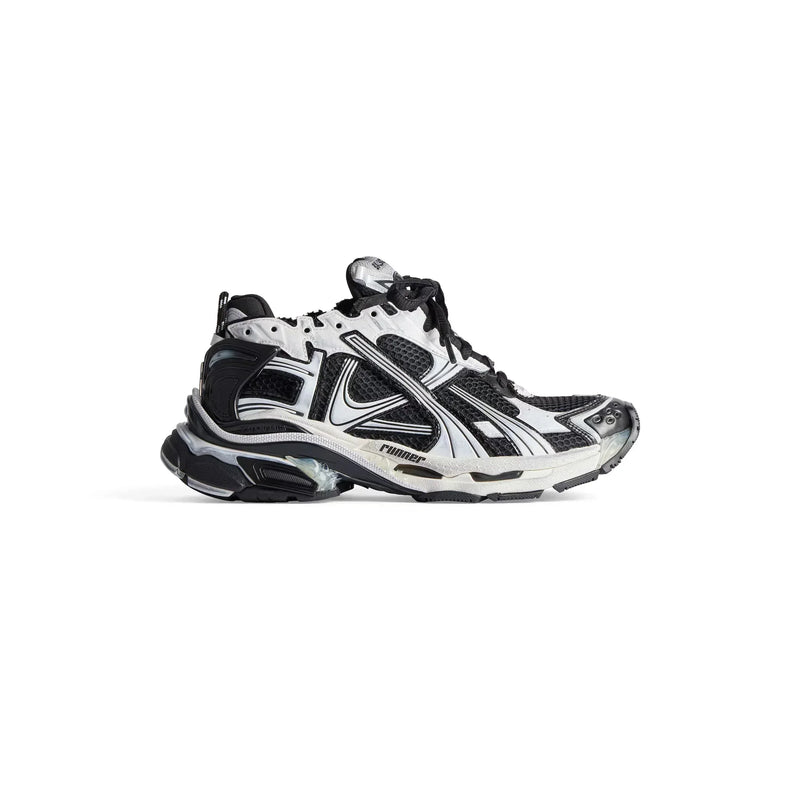 RUNNER