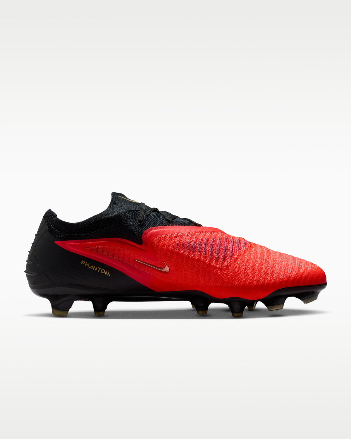 Chuteira Nike Phantom 6 Low Elite FG