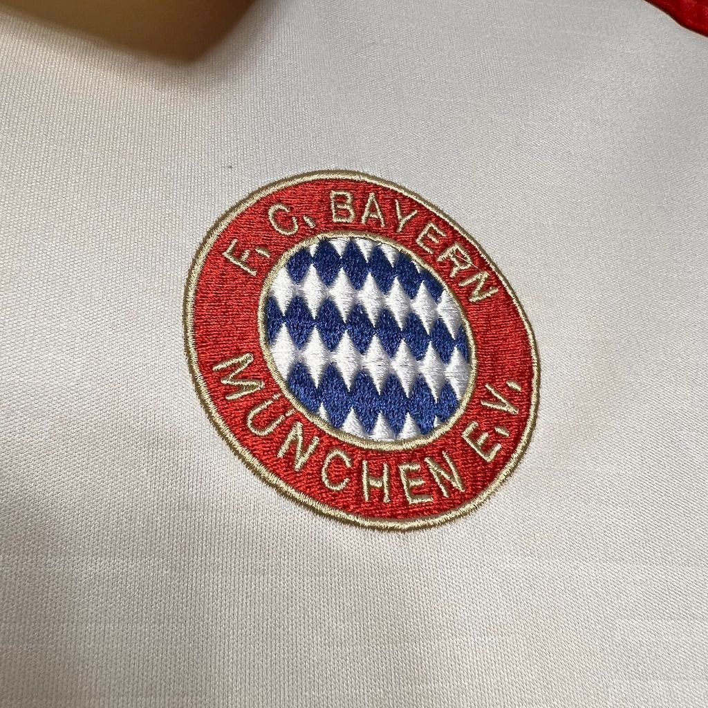 Camisola Bayern Munique Terceira 2024/25