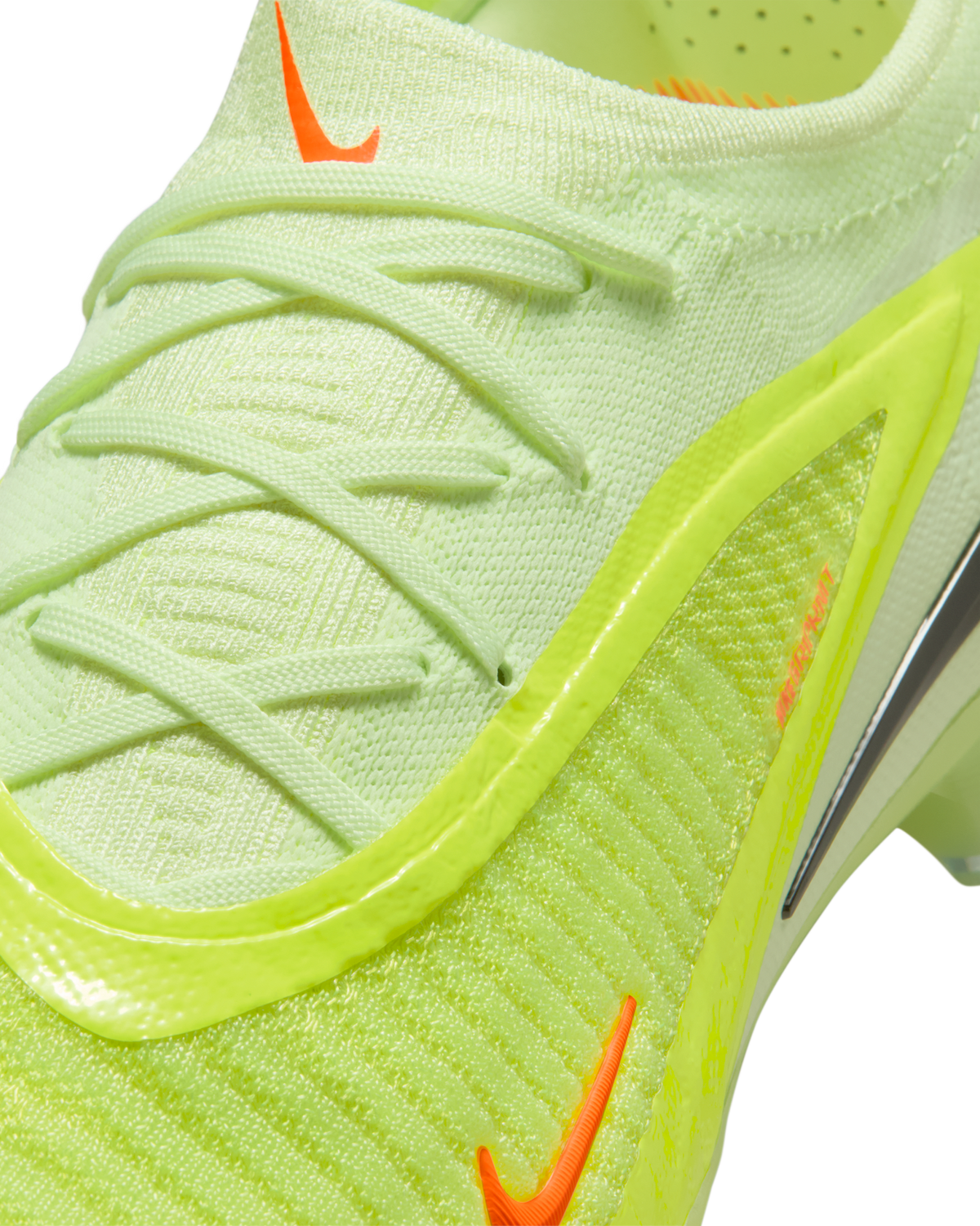 Chuteira Nike Phantom 6 Low Elite