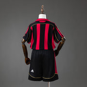 Kit Criança Milan Principal 2006/07