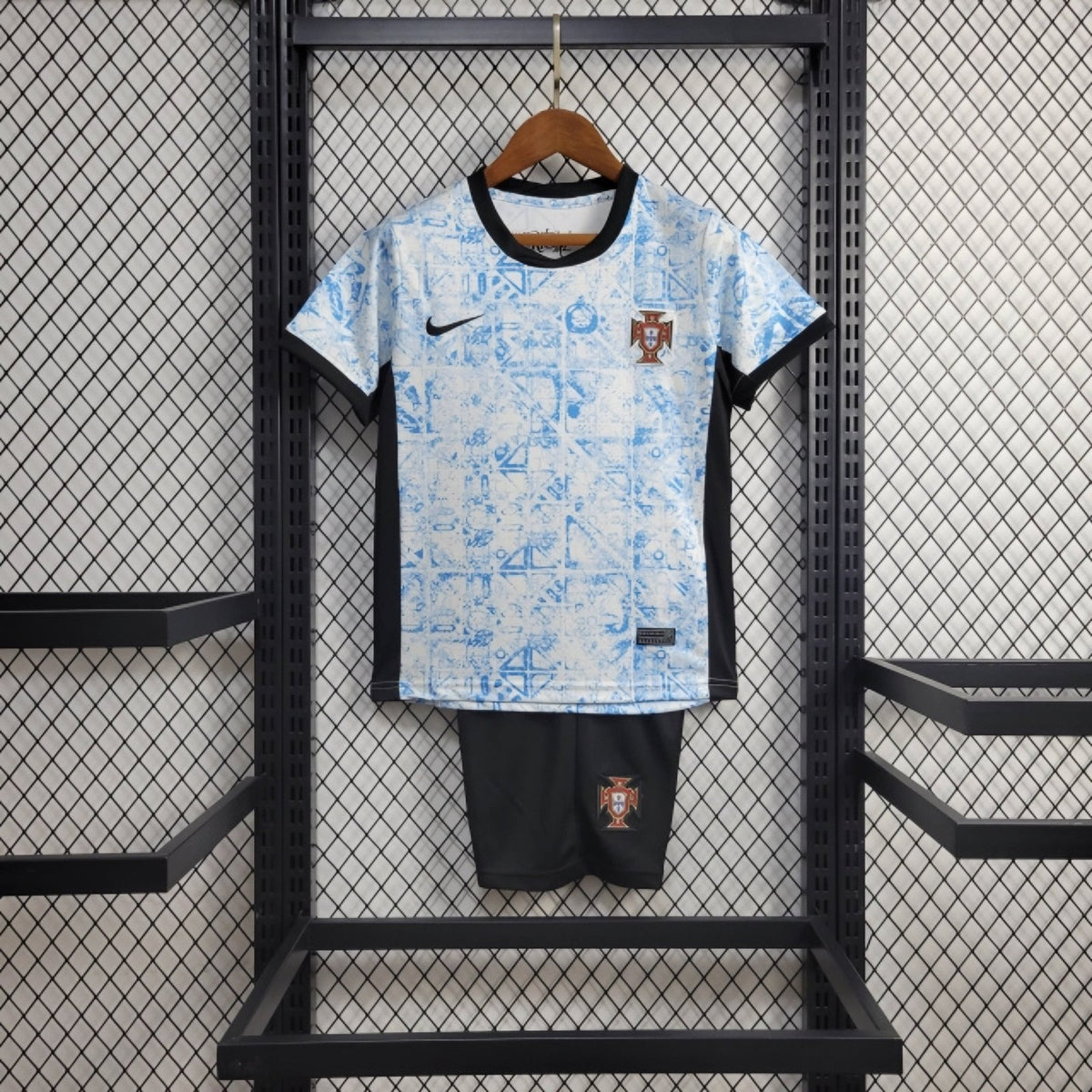 Kit Criança Portugal Alternativo 2024